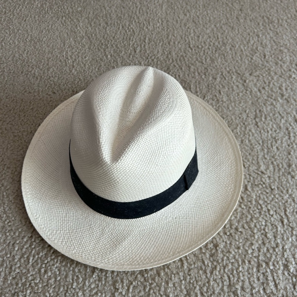 Elegant Cream Fedora with Black Band
